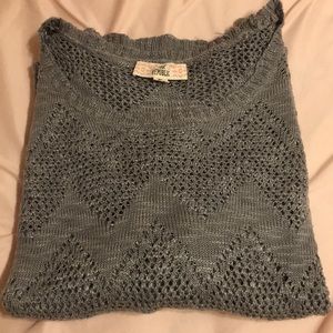 Gray short sleeve sweater